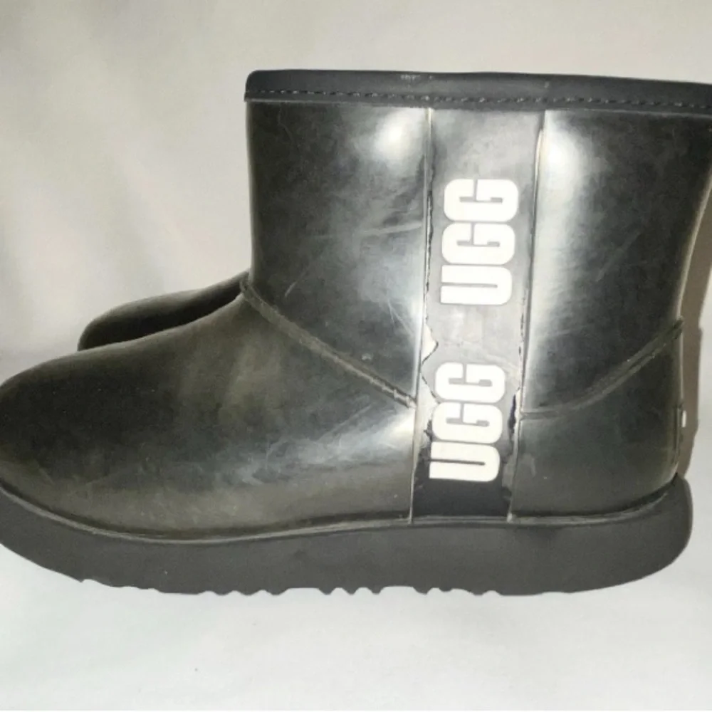 UGG Classic Clear Mini Ankle‎ Winter Boots Womens Size 2 Black